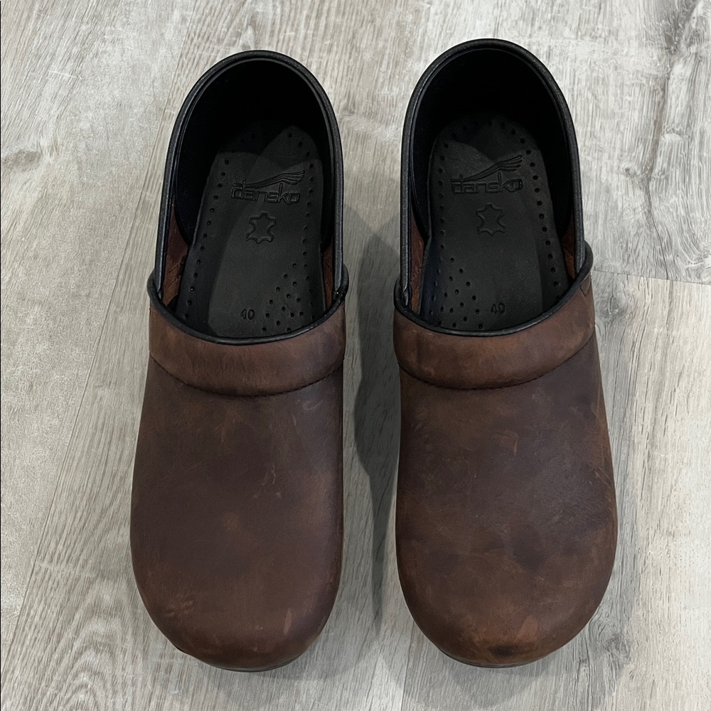 Dansko Brown Leather Clogs 40 - Picture 4 of 13